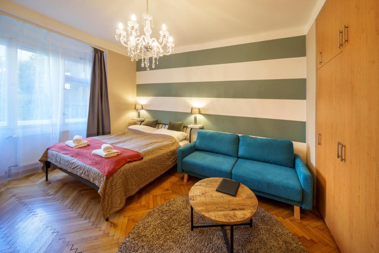 Dlouha Apartment With Balcony プラハ エクステリア 写真