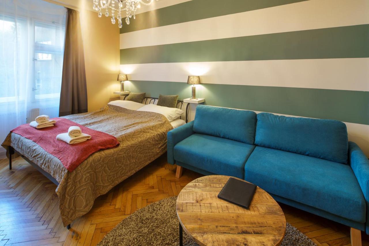 Dlouha Apartment With Balcony プラハ エクステリア 写真